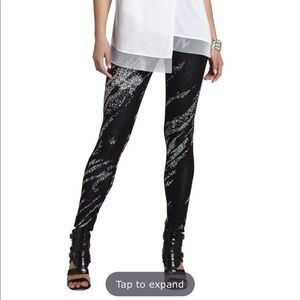 BCBG Max Azria Cameron Crackled Jacquard Legging